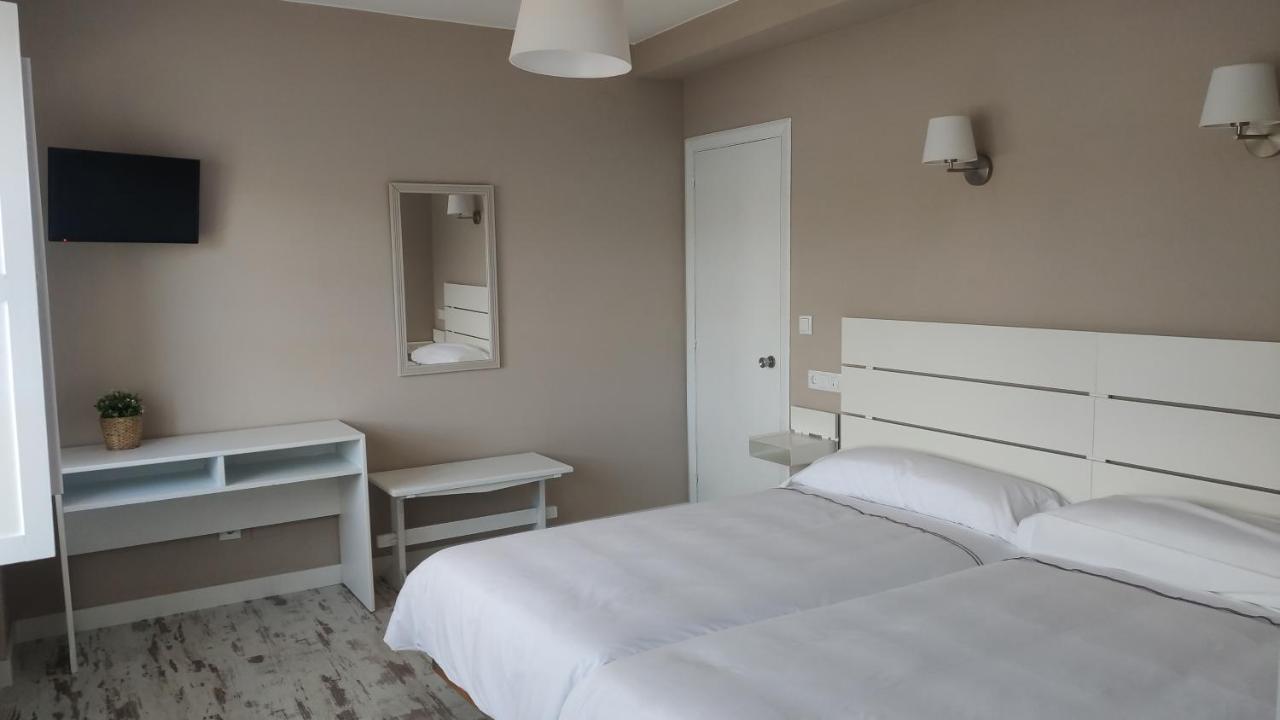 Hotel Roman Naveces 外观 照片